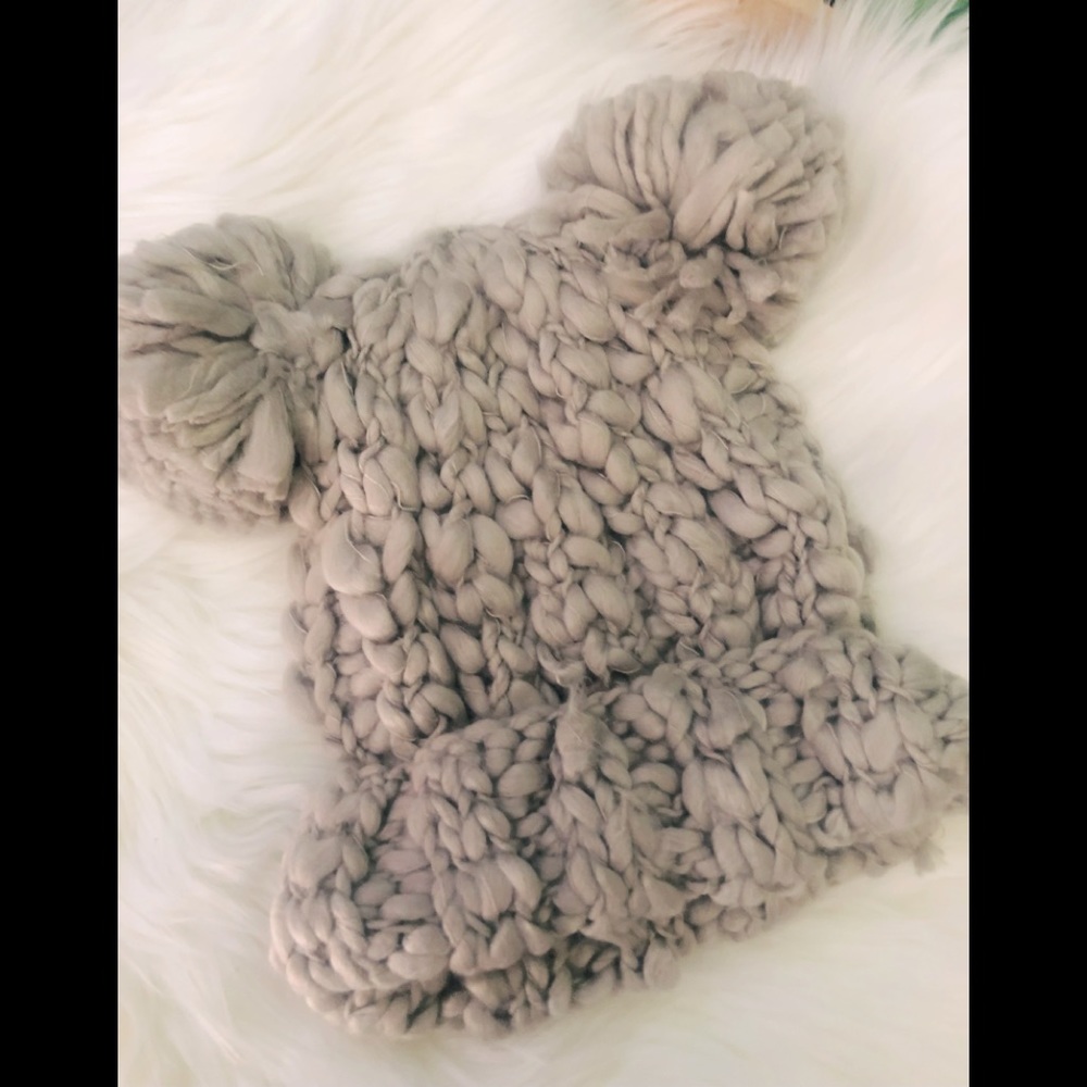 Double Pom Pom beanie